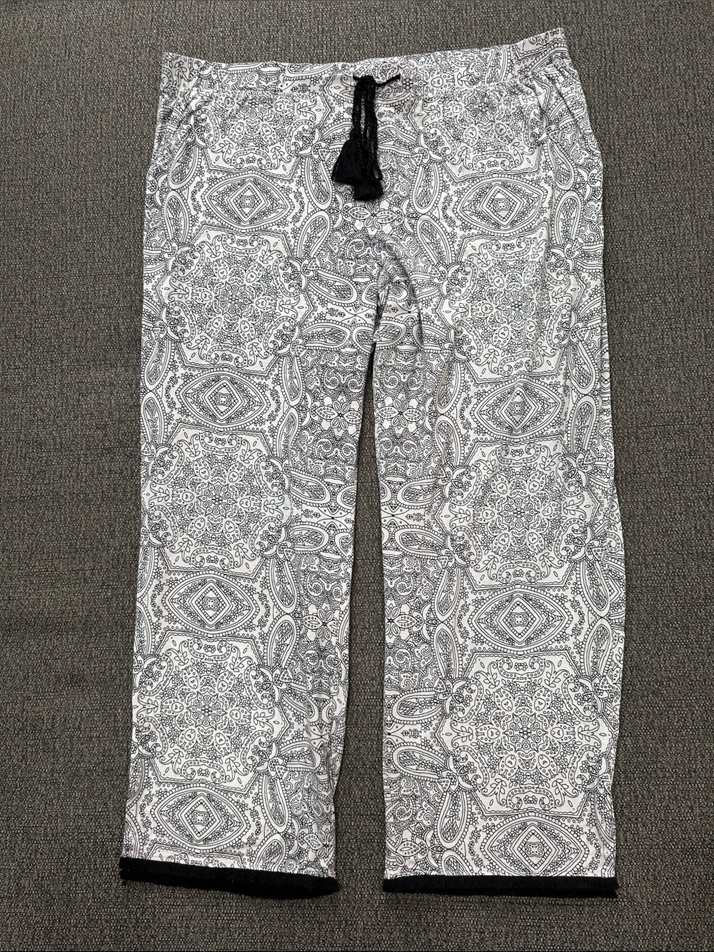 Soma Black & White Paisley PJ Pants - Size Small